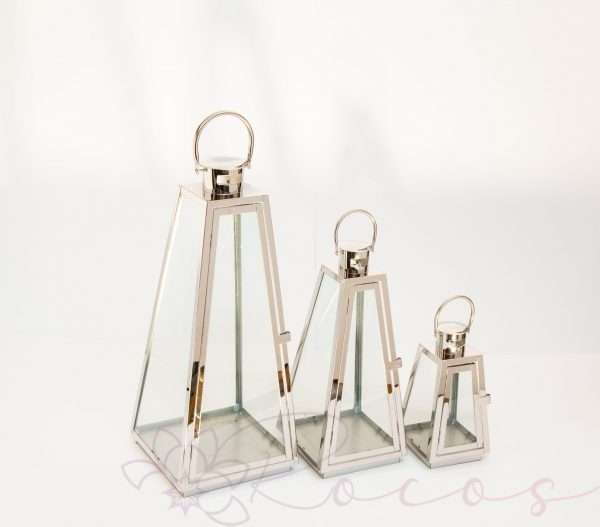 Set 3 felinare metalice cu insertii de sticla in forma de piramide, argintiu