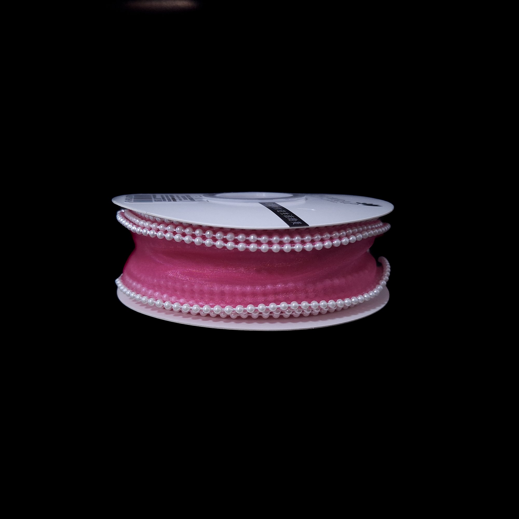 2024/05/1000039019.jpg Rolă bandă din organza cu margine din mărgele, lățime 4 cm, lungime 4.5 m, culoare ciclam - ROC 0838 - imagine 1
