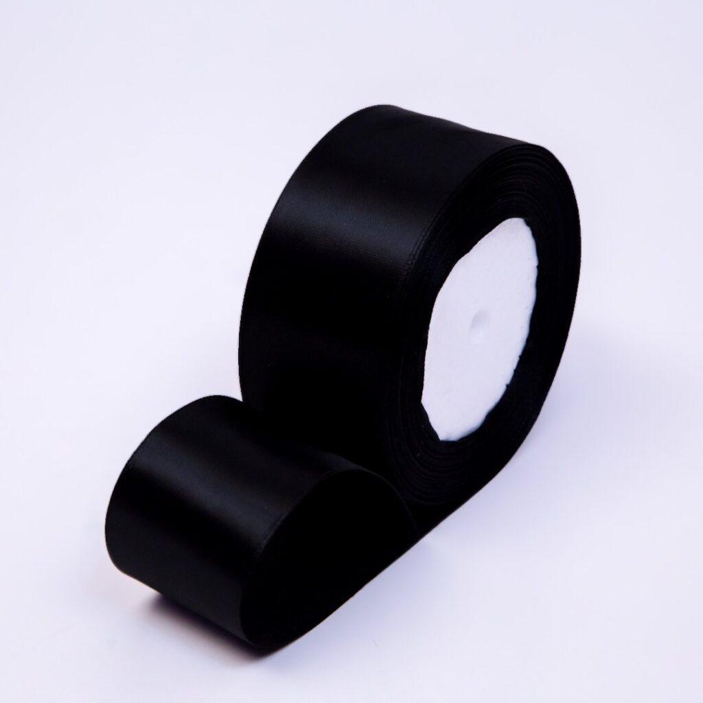 Rolă panglică satin culoare negru